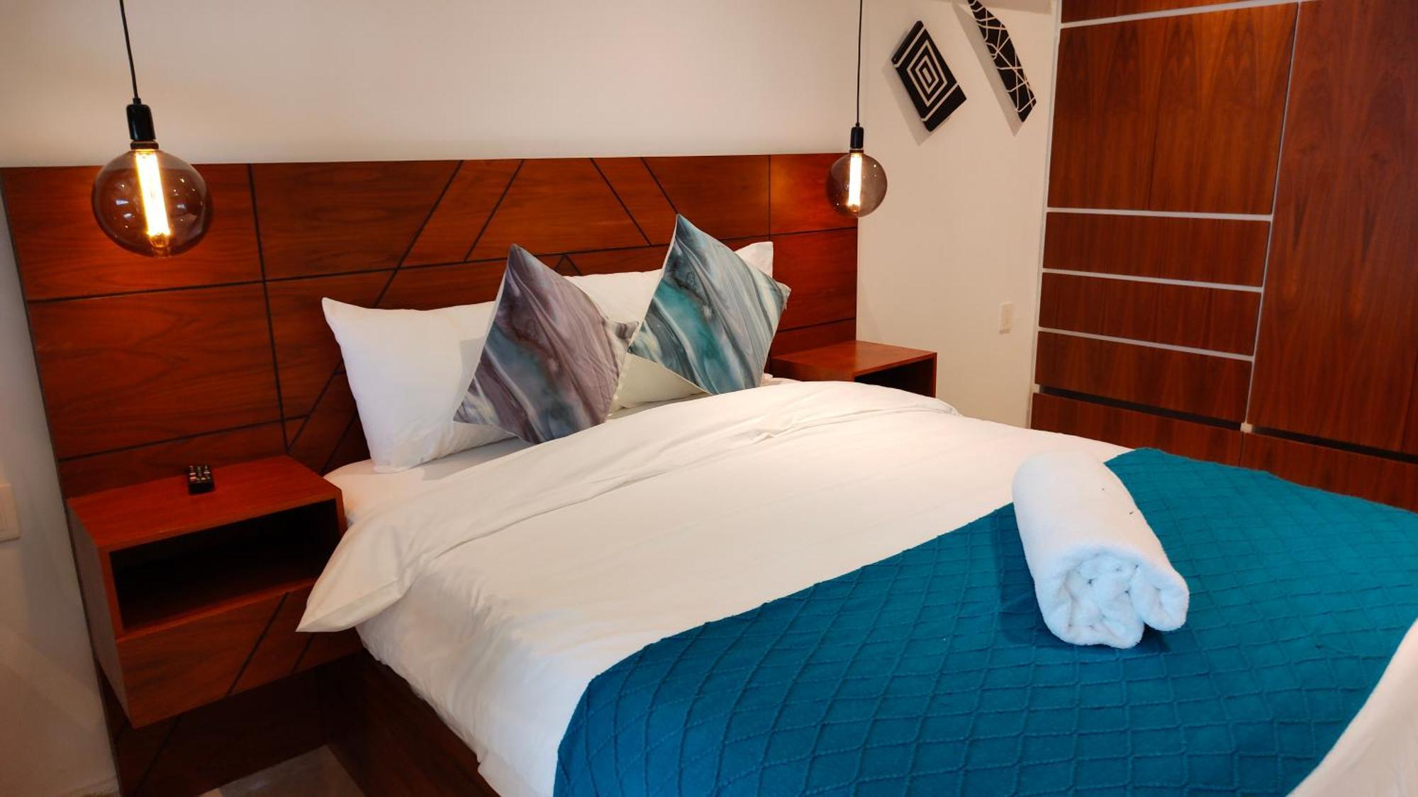 Emiliano 42 Boutique Apartahotel *