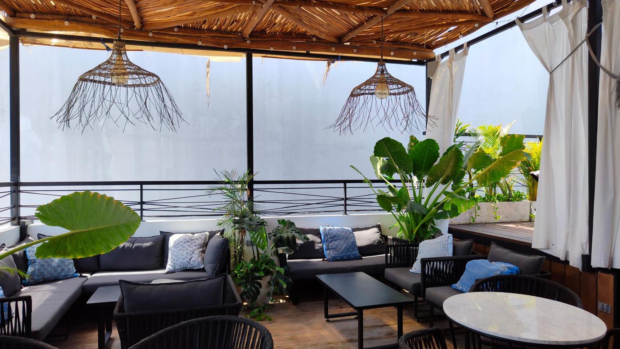 Emiliano 42 Boutique Apartahotel *