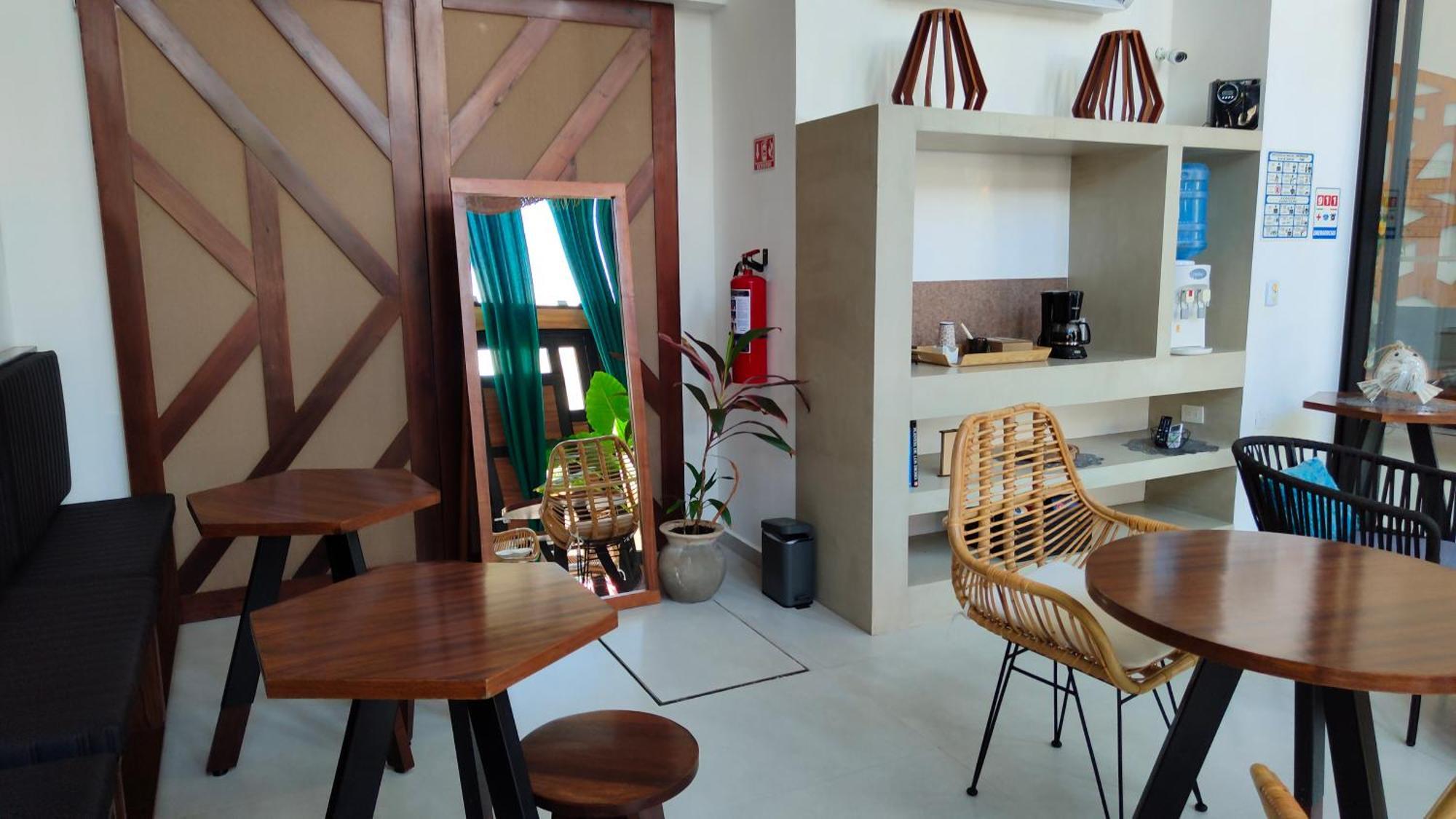 Emiliano 42 Boutique Apartahotel